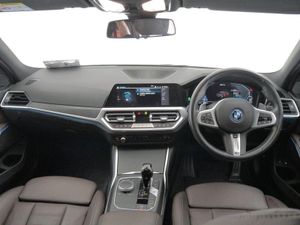 BMW 3 Series 330e M Sport Saloon - Image 4