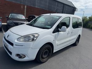 Peugeot Partner Tepee 2013 wheel chair - Image 3