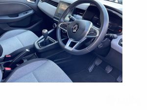 Renault Clio TCe 90 Dfull Evolution - Image 4