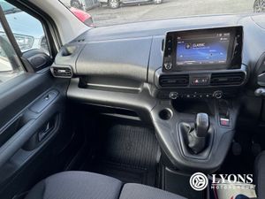 Toyota Proace Proace P City 1.5 (75bhp ) GX SW - Image 4