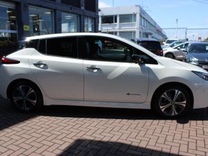 Nissan Leaf 40K EV SVE 2T +PRO PILOT PARK // IRISH - Image 3