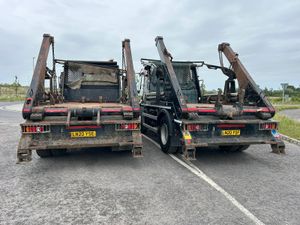 Renault Hyva Skiploaders - Image 4