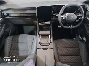 Renault Austral E-tech Hybrid 200 Techno Esprit A - Image 2