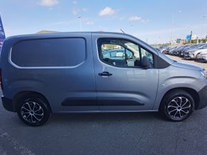 CITREON BERLINGO 1.6 BLUEHDI EN-PRISE - Image 4