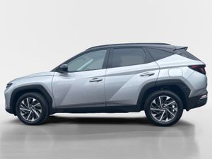 Hyundai Tucson 2WD Executive w.2 Tone Roof - Image 4
