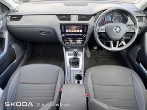 Skoda Octavia 1.0 TSI SE TECHNOLOGY 115PS 5DR - Image 2