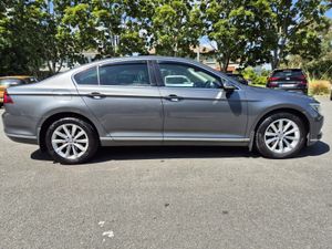 Stunning Volkswagen Passat 2017 - Image 4