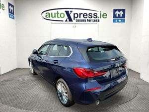 BMW 1 Series 118D Play Edition  Automatic  Revers - Image 3