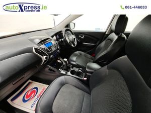 Hyundai ix35 1.7 Executive  Reversing Camera - Image 4