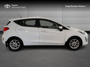 Ford Fiesta TITANIUM 1.1 85PS 5M 4DR - Image 3