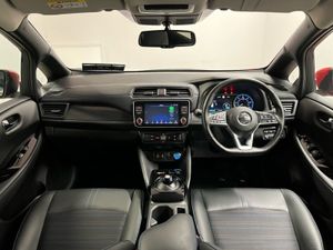Nissan Leaf SV 40 kWh - 360 Degree Reversing Came - Image 4