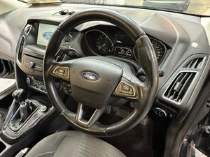 Ford Focus 1.5 TDCi 95PS Titanium - Image 4