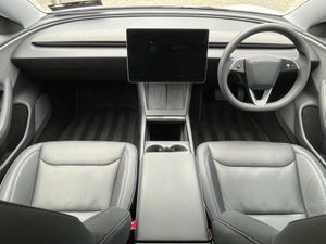 Tesla Model 3 Highland New Model RWD - Image 2