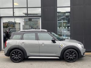 MINI Cooper Countryman S E All4 5DR Auto - Image 4