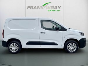 2022 PEUGEOT PARTNER 100 BHP**NO VAT**FSH**MINT** - Image 4