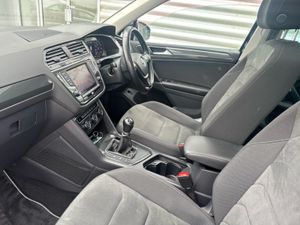 Volkswagen Tiguan Highline 2.0tdi 150HP Manual - Image 3