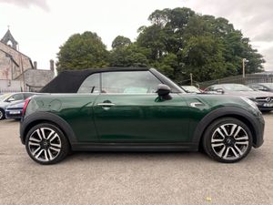 MINI CONVERTIBLE 1.5i Cooper Exclusive - Image 4