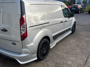 ◻️2018 FORD TRANSIT CONNECT 1.5 M-SPORT KITTED◻️ - Image 2