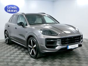 2024 Porsche Cayenne E-Hybrid IRISH CAR - Image 2