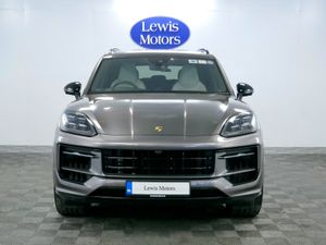 2024 Porsche Cayenne E-Hybrid IRISH CAR - Image 3
