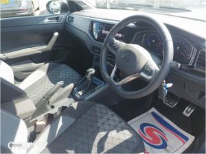Volkswagen Taigo 1.0 TSI 115 R-line 5dr DSG - Image 2