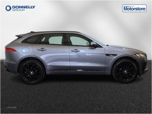 Jaguar F- PACE 2.0d  180  Chequered Flag 5dr Auto - Image 3