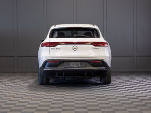 212 Mercedes-Benz EQC 400 AMG Line Premium 4Matic - Image 4