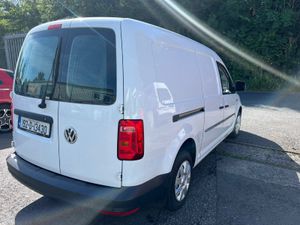 Volkswagen Caddy 2019  Maxi low kmls - Image 4
