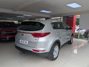 Kia Sportage 1.7td Platinum Sam 5dr - Image 4