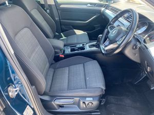 2020 VOLKSWAGEN PASSAT 2.0TDI 150BHP DSG ESTATE - Image 3