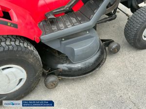 2008 Castelgarden XT160HD ride-on lawnmower - Image 4
