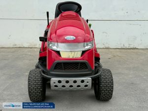 2017 Honda HF2417 ride-on lawnmower - Image 2