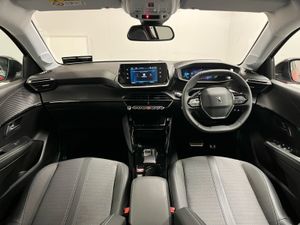 Peugeot 208 Allure Pack 50kwh 136BHP - Reversing - Image 4