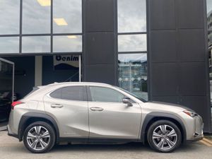 Lexus UX 300e Luxury EV Auto - Image 4