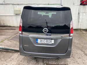 Nissan Serena 2.0 5aa-gc27 5DR Auto - Image 2