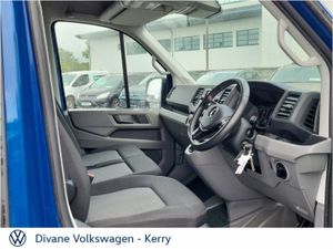 Volkswagen Crafter Highline 35 MWB 140BHP Automat - Image 3