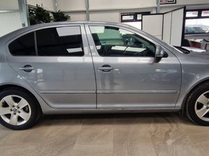 13 SKODA OCTAVIA AUTOMATIC - Image 4
