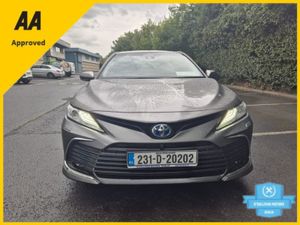 Toyota Camry / 2023 / 2.5 Petrol Hybrid / Automat - Image 2