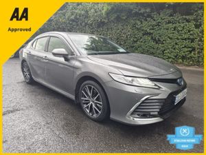 Toyota Camry / 2023 / 2.5 Petrol Hybrid / Automat - Image 3