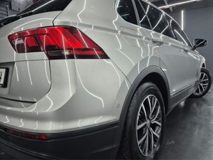 Volkswagen Tiguan CL 2.0 TDI Manual 6speed FWD 11 - Image 3
