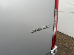 Mercedes-Benz Sprinter 2021 MWB High roof - Image 4