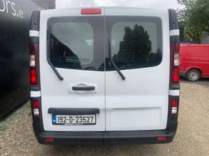RENAULT TRAFIC 2.0 DCI 120 PS BUSINESS SL28 - Image 4
