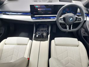 BMW 5 Series 530e M Sport - Image 4