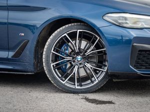 BMW 5 Series 530E M Sport - Image 2