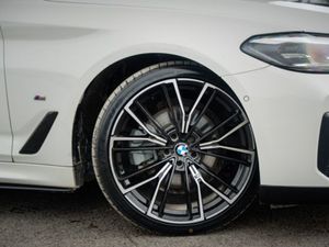 BMW 5 Series 520D M Sport - Image 2