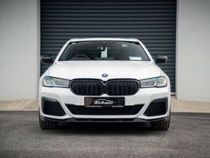 BMW 5 Series 530E M Sport PRO Sunroof 222 REG - Image 2