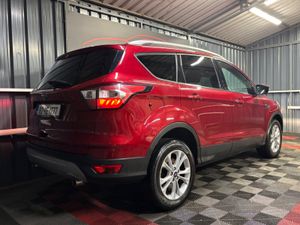 2018 182 Ford  1.5 Diesel Manual Titanium - Image 3