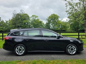 23 Ford Focus 1.5tdci Trend Auto Finance Me - Image 2