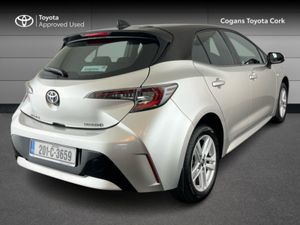 Toyota Corolla HYBRID LUNA H/B 4DR AUTO - Image 2