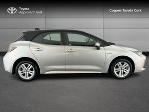Toyota Corolla HYBRID LUNA H/B 4DR AUTO - Image 3